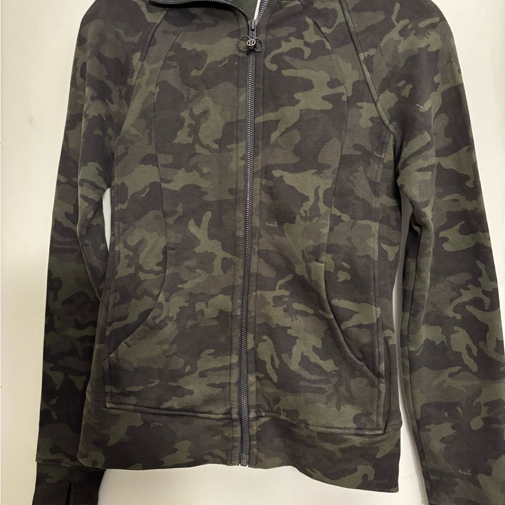 Camouflage Zip-Up Jacket